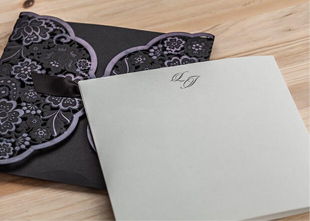 ブラックシルクネクタイレーザーカット結婚式招待状カード仕入れ・メーカー・工場