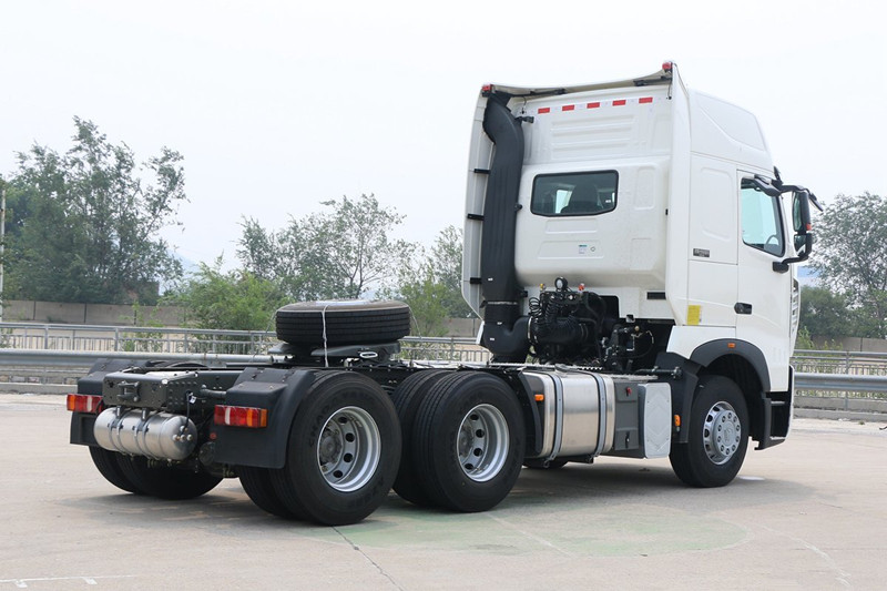 540hp large horse power 6x4 sinotruk howo tractor truck low price sale