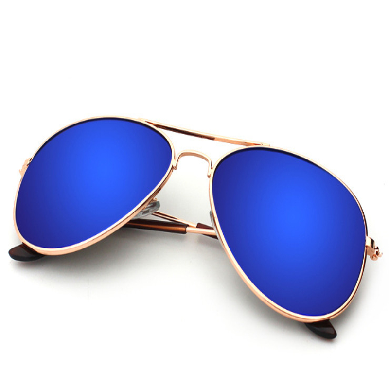 blue color sunglass.jpg