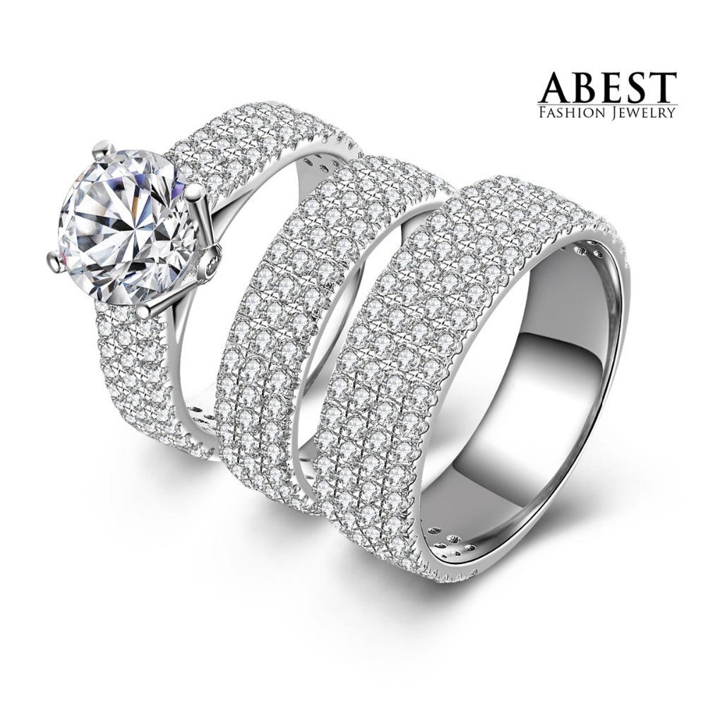 Wholesale Fancy  Three Row Stone with Round Center 925 Silver Couple Ring Set Design