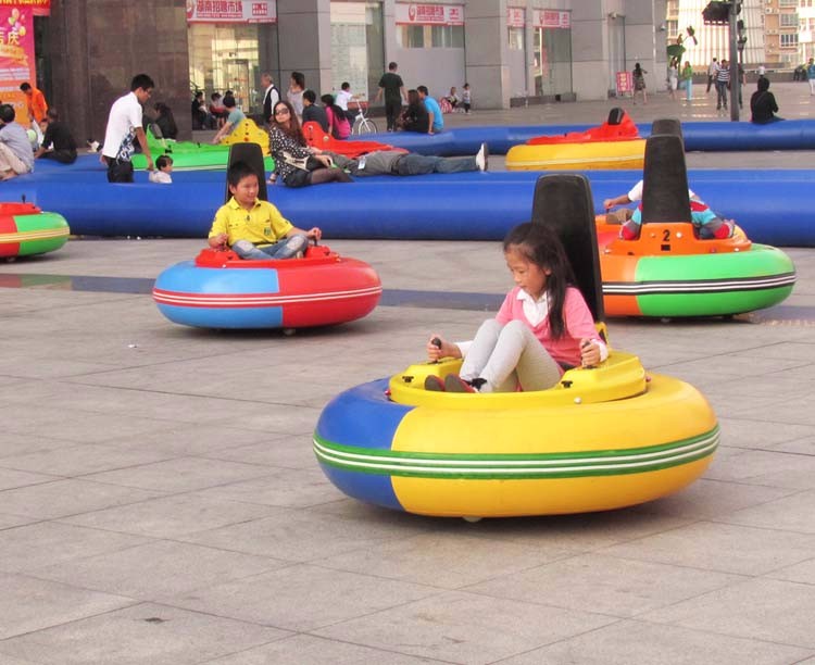 中国メーカークールアウトライン遊園地大人電気バンパー車、ufoバンパー車仕入れ・メーカー・工場