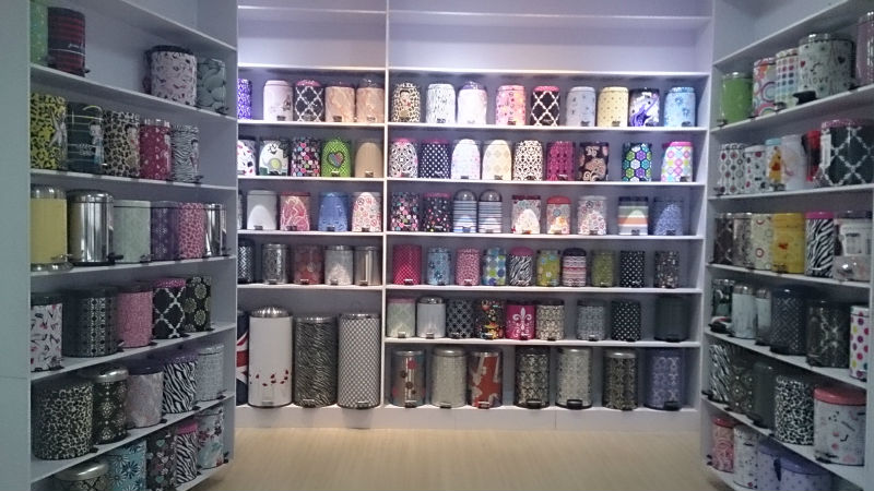 屋外リットルビン金属製のゴミ容器問屋・仕入れ・卸・卸売り