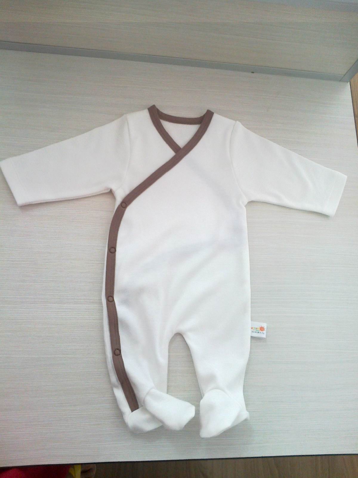 オーガニックコットン長袖ベビーロンパース赤ん坊の衣服の赤ん坊のパジャマ仕入れ・メーカー・工場