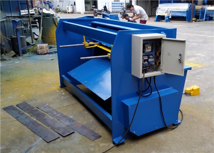 electric-shearing-machine-electric-guillotine-machine-small (4).jpg