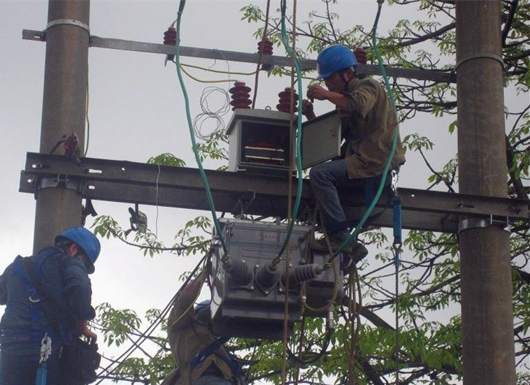 メーカー供給11kv630a屋外高電圧真空遮断器zw20仕入れ・メーカー・工場