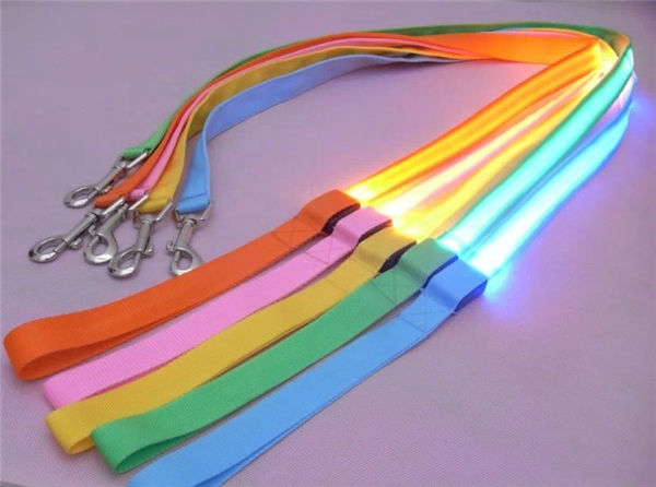 新しい安価な2014年卸売製品のためのペットショップled反射犬の綱問屋・仕入れ・卸・卸売り
