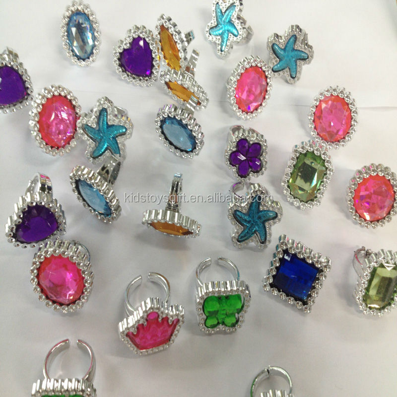 形の宝石石リング/安価なプラスチック製のリングのおもちゃ問屋・仕入れ・卸・卸売り
