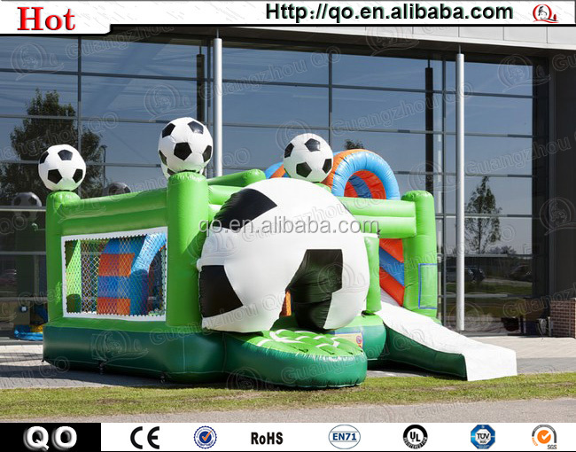 創造的なサッカー最新デザイン安い販売のためのインフレータブル弾む城問屋・仕入れ・卸・卸売り