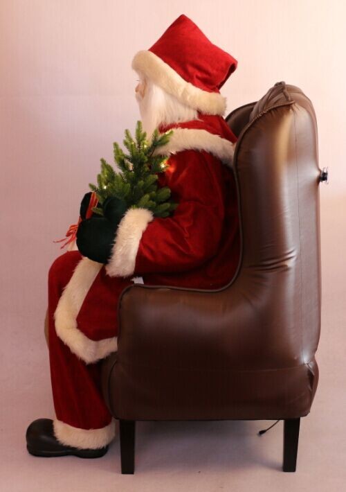 つけられたxm-a6032インフレータブルサンタクリスマスの装飾のための椅子の上に座っている仕入れ・メーカー・工場