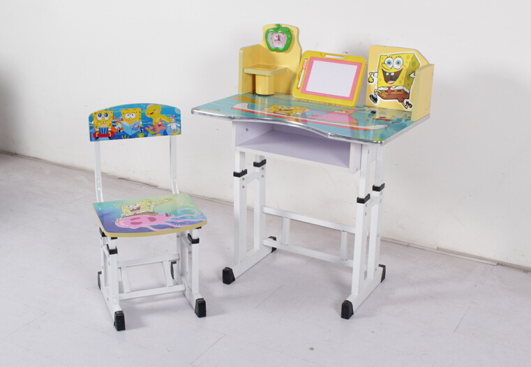 新しいデザインの子供の家具の学生の机仕入れ・メーカー・工場