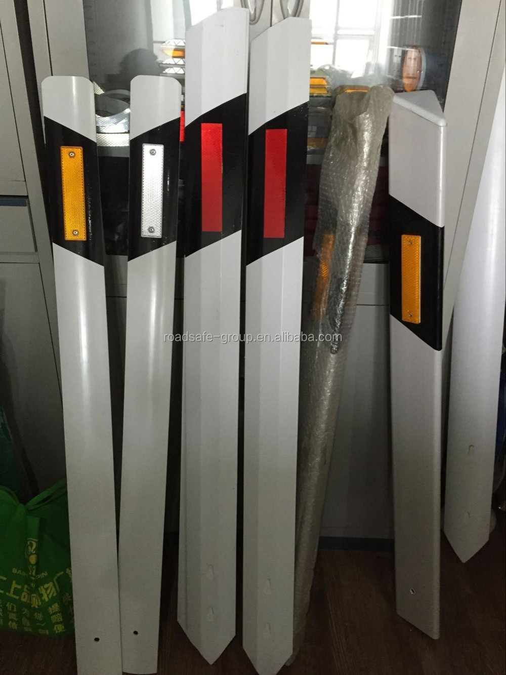 pvc road delineators