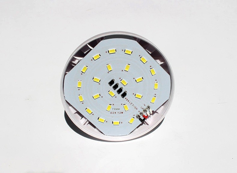 ホット販売プラスチック バブル ボール led省エネ ランプ仕入れ・メーカー・工場