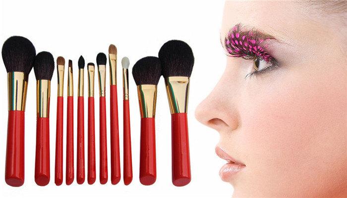 eyelash brush.jpg