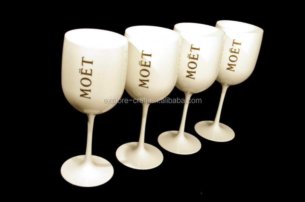 [Imagen: Moet-and-Chandon-Champagne-wine-glasses.jpg]