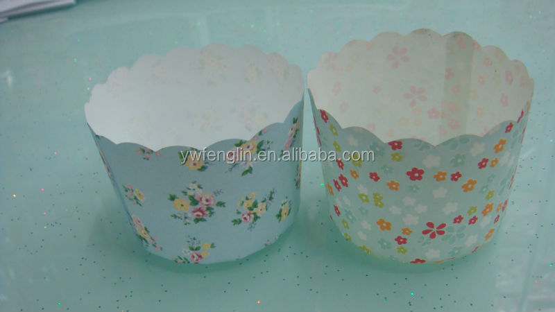 cake cups in cake tools