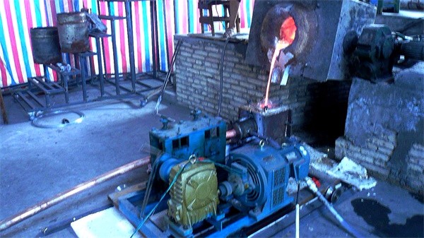 Medium frequency furnace casting1A.jpg