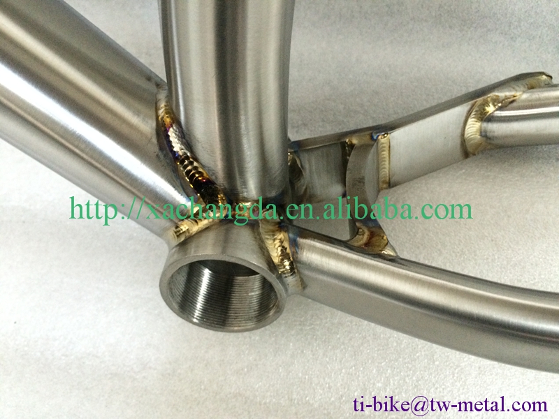 Titanium fat bike frame2.jpg
