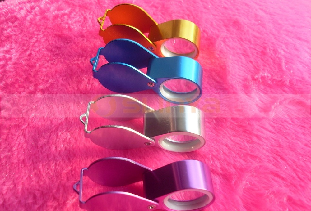 Multicolor jewelry a magnifying glass 8035 170315 (2).jpg