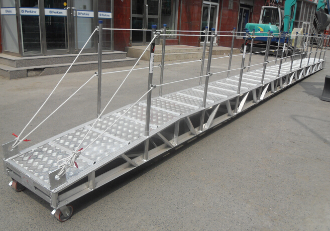 プロのカスタム折り畳み式のアルミ合金のはしご、 長いアルミ階段、 人気のラダー 問屋・仕入れ・卸・卸売り