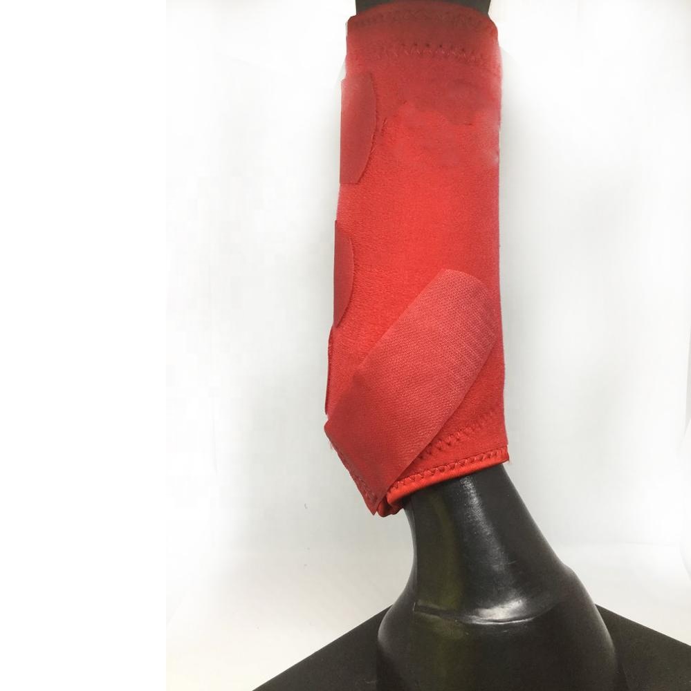 Classic and perfect fitting neoprene black horse boots leg wraps