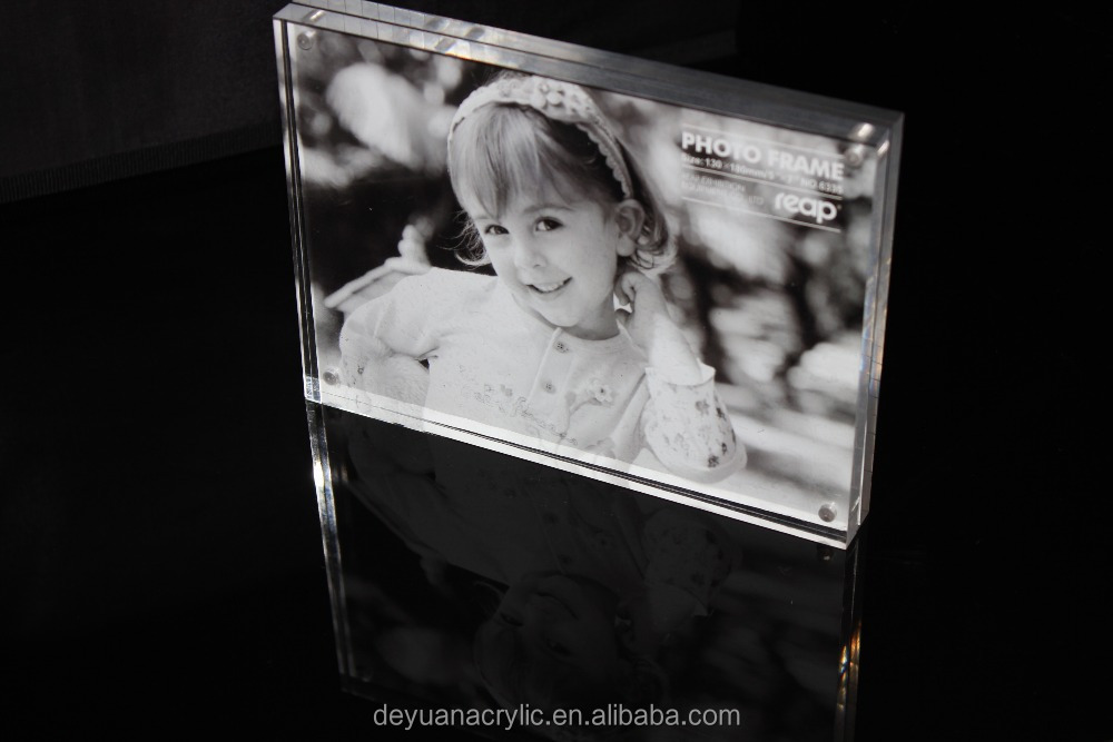 desk top acrylic photo frame33.jpg