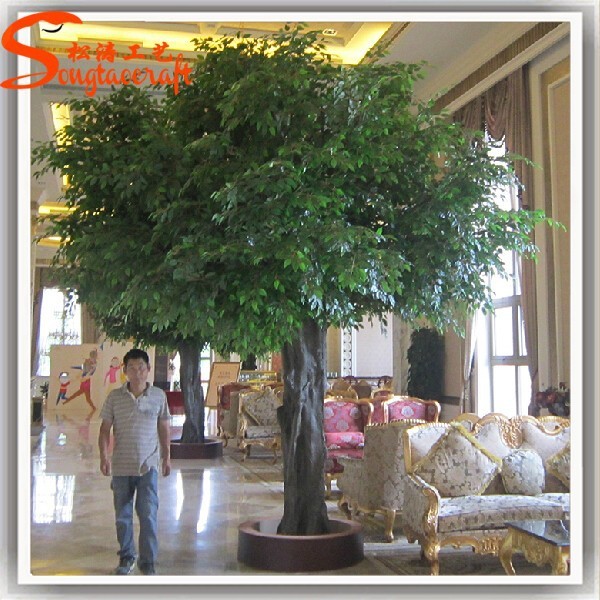grandes ramas de roble artificial decorativo al aire libre e interior y  hojas árbol ficus artificial