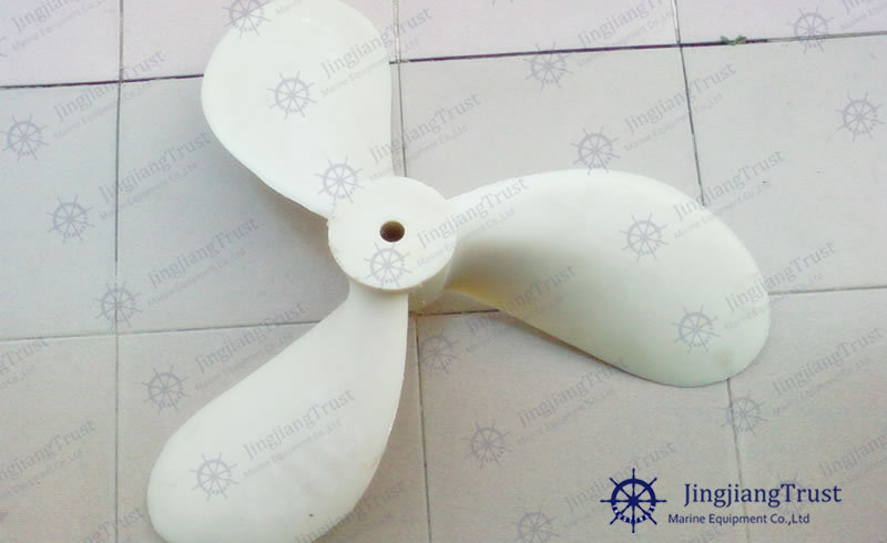 Nylon propeller 10.jpg