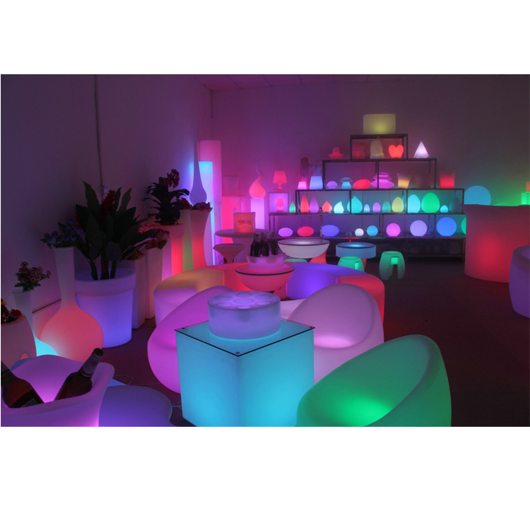 rgb16色の照射された光輝く素敵なカラフルなビーチ防水屋外ミニマジックキューブテーブルを導いた、 バー用ledキューブチェア仕入れ・メーカー・工場