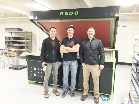 Reoo半自動太陽ラミネーター太陽光発電モジュールラミネート機(小さなスペース、低投資、半自動)仕入れ・メーカー・工場