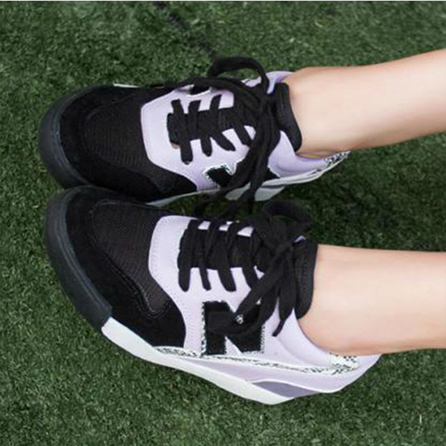 新しい2014年プロダクトの女性ハイヒールの靴を実行している因果スポーツ問屋・仕入れ・卸・卸売り