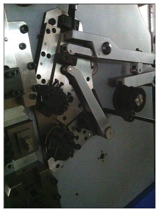 高精度自動圧縮バネ2.0-4.5mmスプリングのためにマシンを作る問屋・仕入れ・卸・卸売り