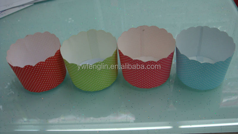 cake cups in cake tools