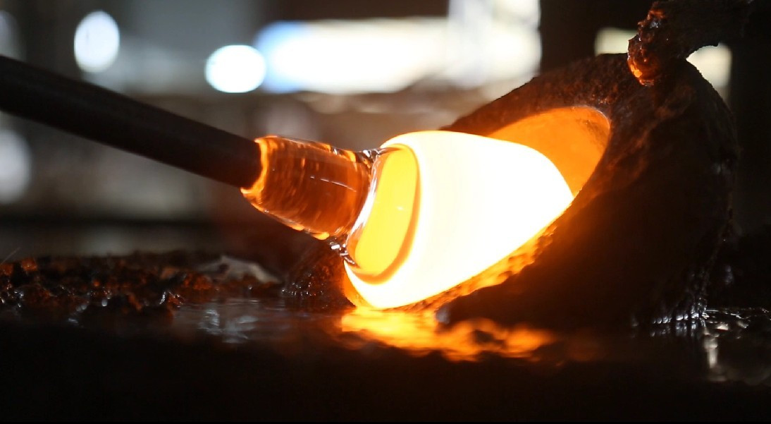 トップスヴィーナス暖かい照明照明中国の製造元コードレス充電式ledランプ仕入れ・メーカー・工場