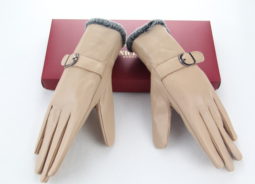 women leather gloves