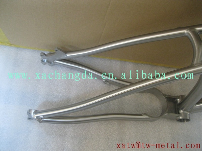 b08.jpg
