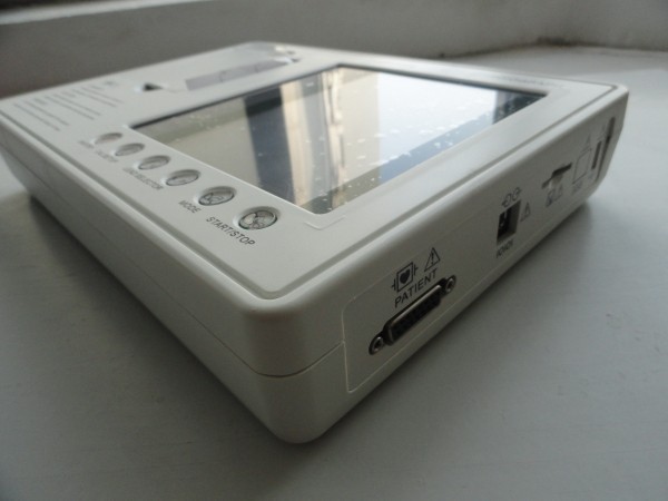 ceは承認された3チャネルポータブルecgekgマシン、 12誘導デジタルホルター心電図モニターミニ仕入れ・メーカー・工場
