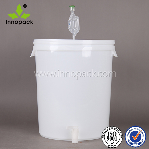エアロックを備えたプラスチック30lconcial発酵とタップ仕入れ・メーカー・工場