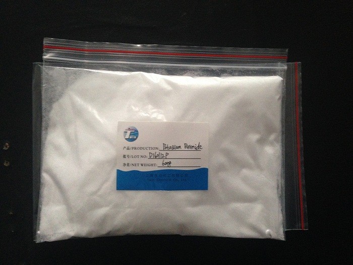 Potassium Bromide powder.JPG