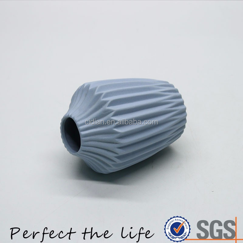 Ceramic vase 14-1.jpg