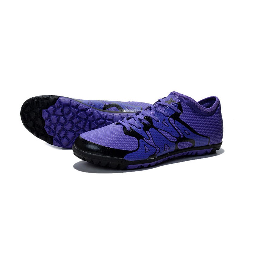 flat soled soccer shoes