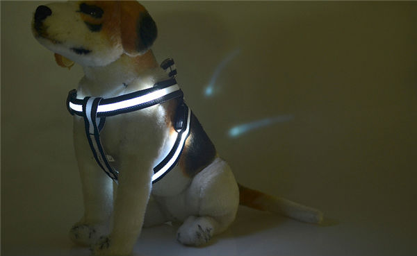 新しいled2014年卸売犬用品大型犬のハーネス問屋・仕入れ・卸・卸売り