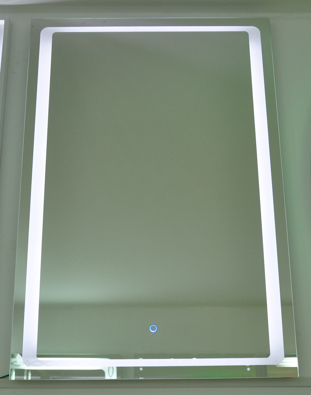 led浴室の無限大3d2015近代的な装飾的な虚栄心5mmシルバーサロン付きバックライト付きスイッチledライト付化粧鏡仕入れ・メーカー・工場