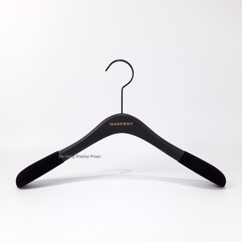 Dl357 Black Wood Hanger For Top And Pants Black Velvet Lotus Wood
