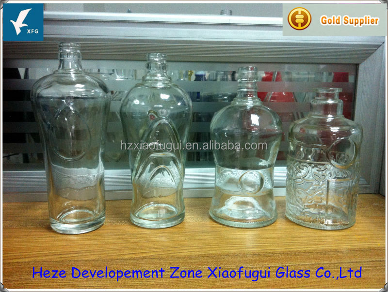 factory made 700ml,750ml crystal high flint xo glass wine bottles with different design