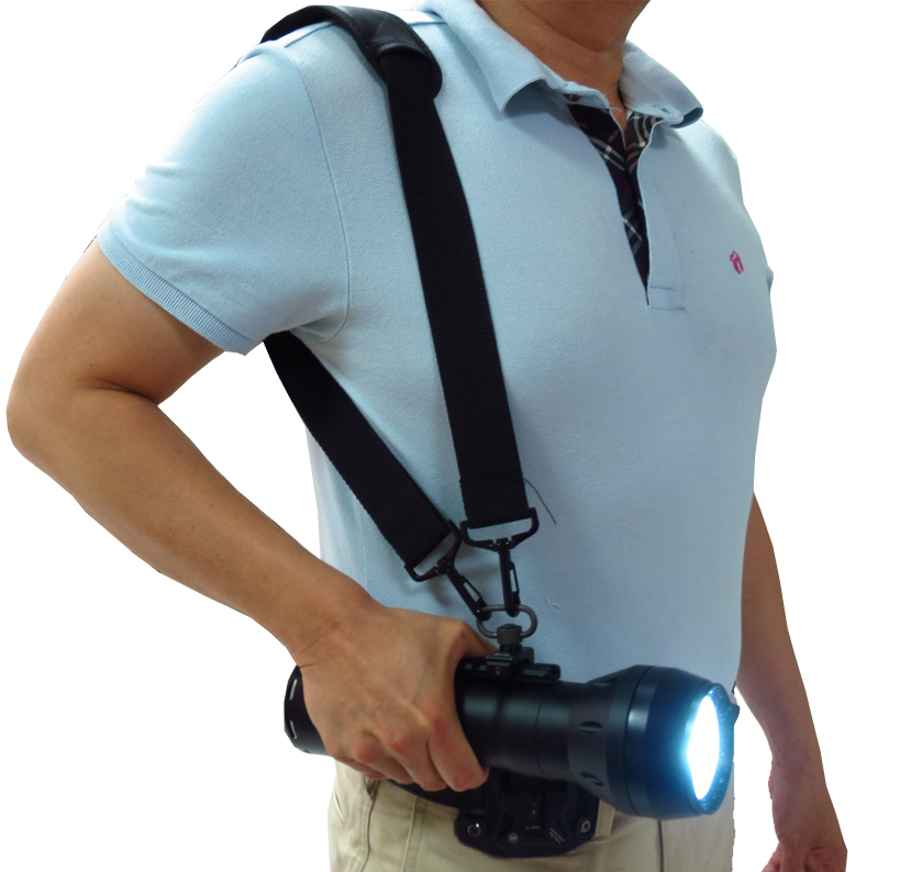 ダイビングライト2200lumin100m操作のための水の下で。問屋・仕入れ・卸・卸売り