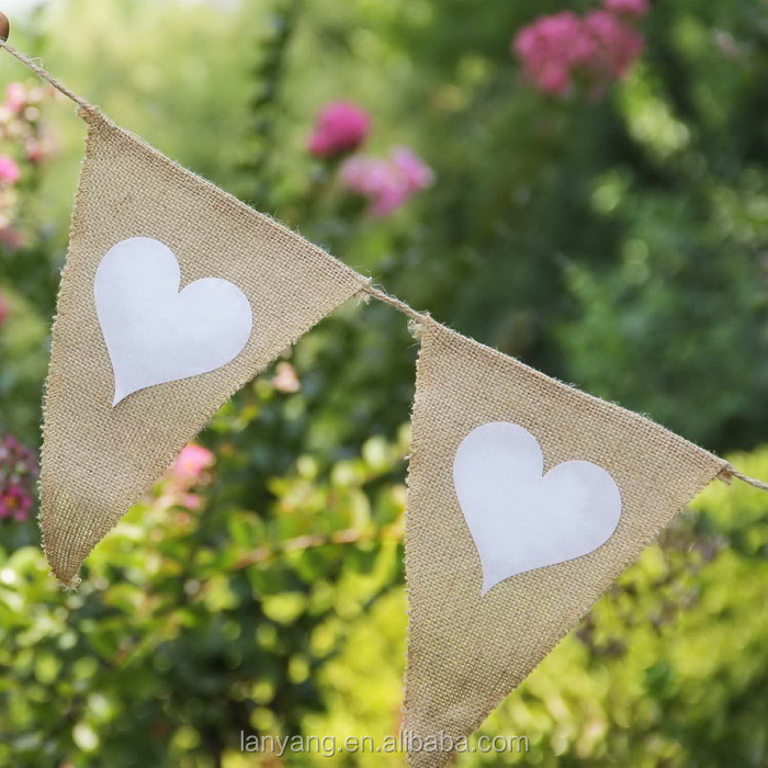 新しいスタイルのバナーを2015黄麻布loveheart1セットパーティ装飾のためのデザイン仕入れ・メーカー・工場
