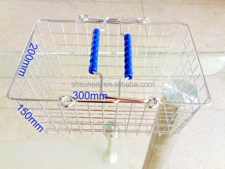 metal shopping basket3.jpg