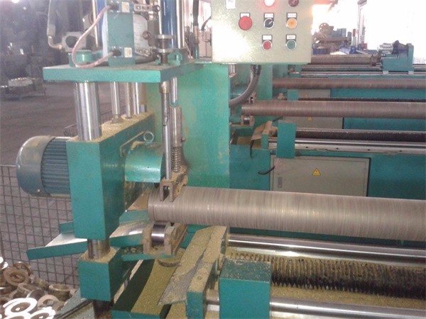 Pipe cutting machine1A.jpg
