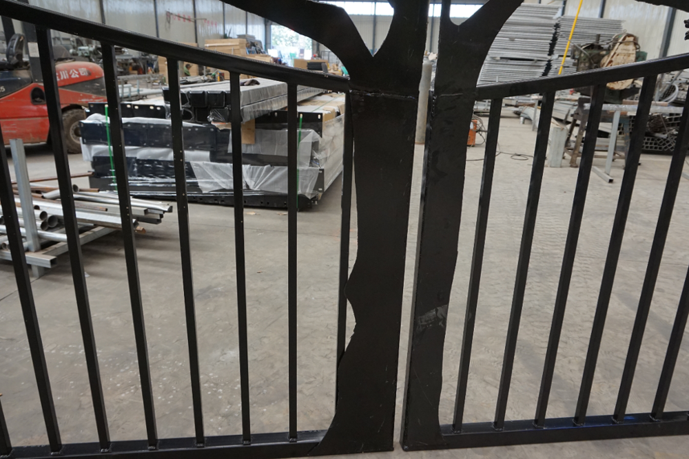 steel gate 24.png