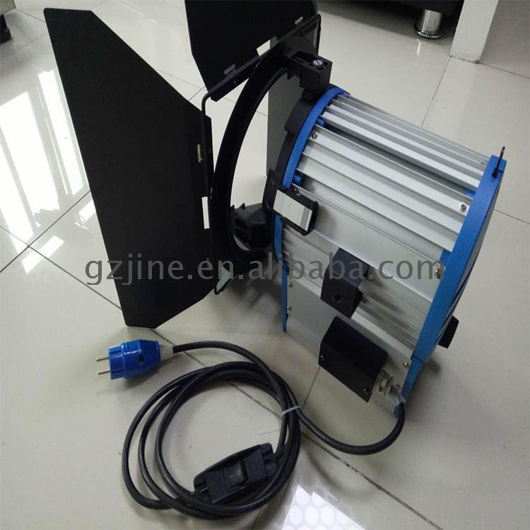 led fresnel spot light